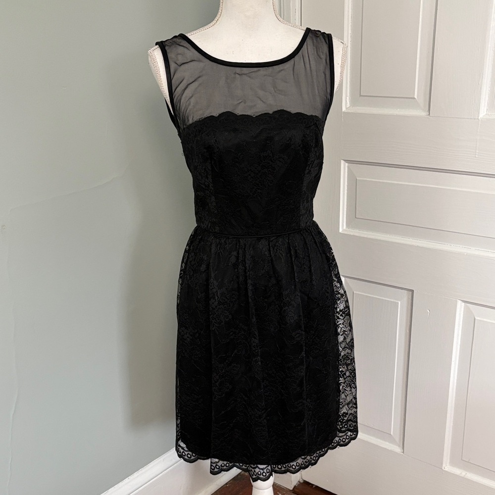 Trina Turk‎ Elegant Black Lace Sleeveless Knee Length Dress Size 6